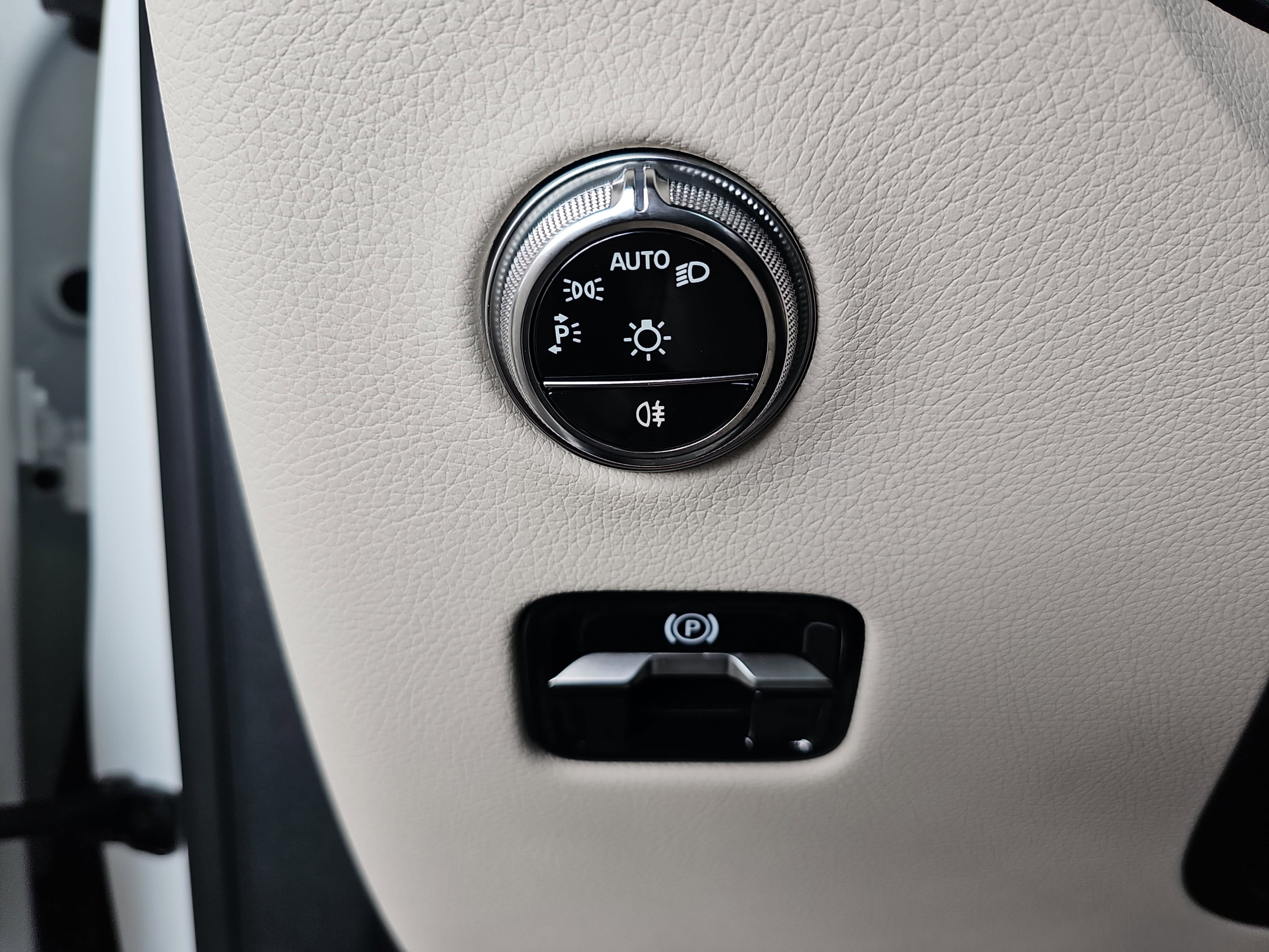 Certified 2026 Mercedes-Benz GLC 300 4MATIC image 28