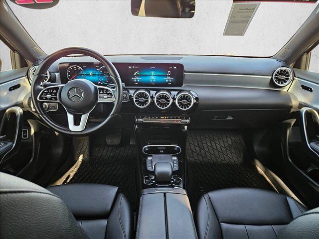 Used 2022 Mercedes-Benz A 220 4MATIC image 18