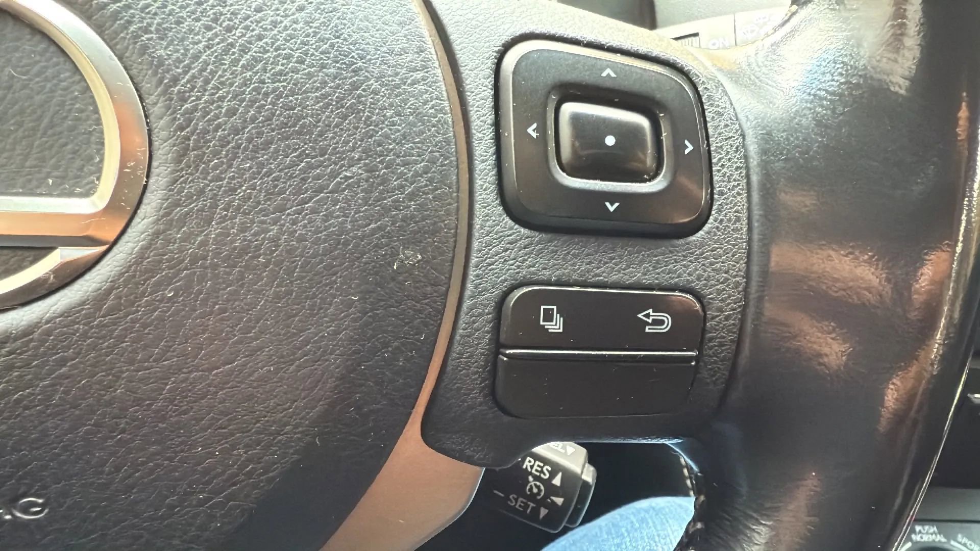 Used 2015 Lexus NX 200t AWD w/ Premium Package image 11