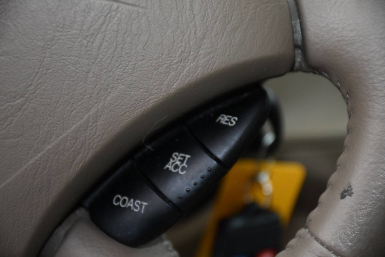 Used 2005 Ford Focus SES image 28