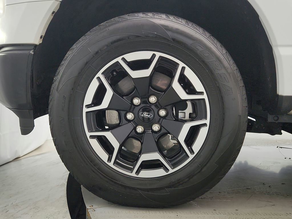 Used 2022 Ford F150 Lightning Pro image 39