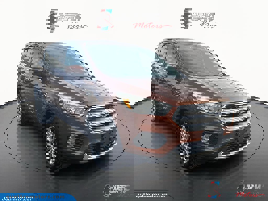 Used 2017 Ford Escape SE w/ SE Cold Weather Package image 8