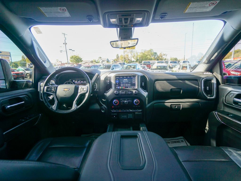 Used 2020 Chevrolet Silverado 2500 LTZ w/ LTZ Premium Package AWD/4WD image 17