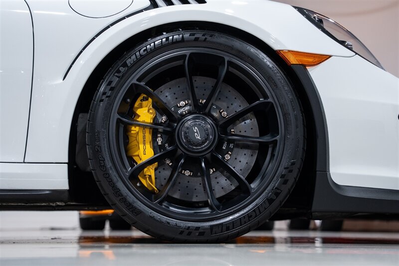 Used 2016 Porsche 911 GT3 RS RWD image 52