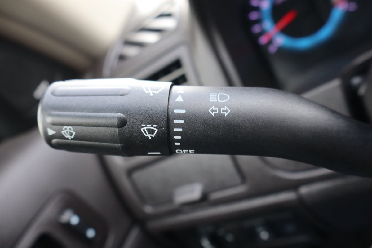 Used 2011 Ford Fusion SEL w/ 301A Rapid Spec Order Code FWD image 33
