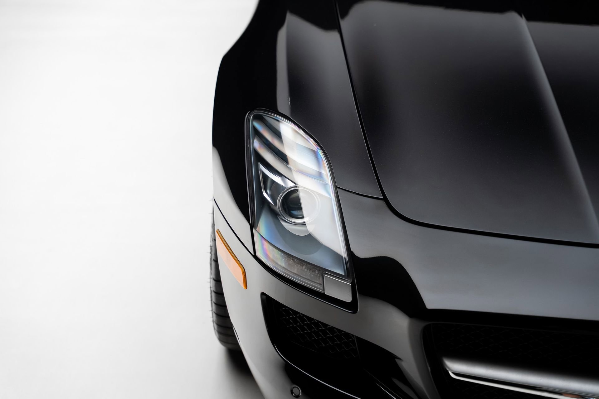 Used 2012 Mercedes-Benz SLS AMG Roadster image 14
