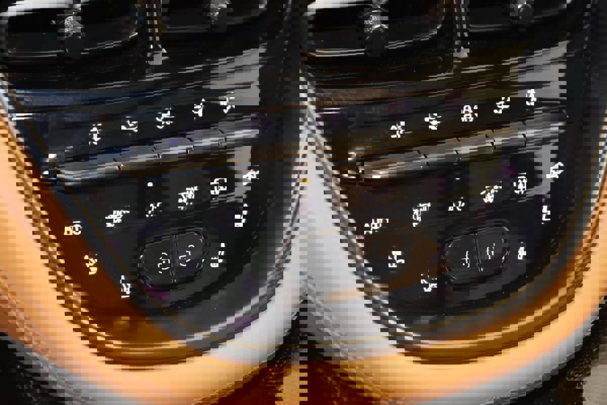 Used 2023 Aston Martin DBX 707 image 44