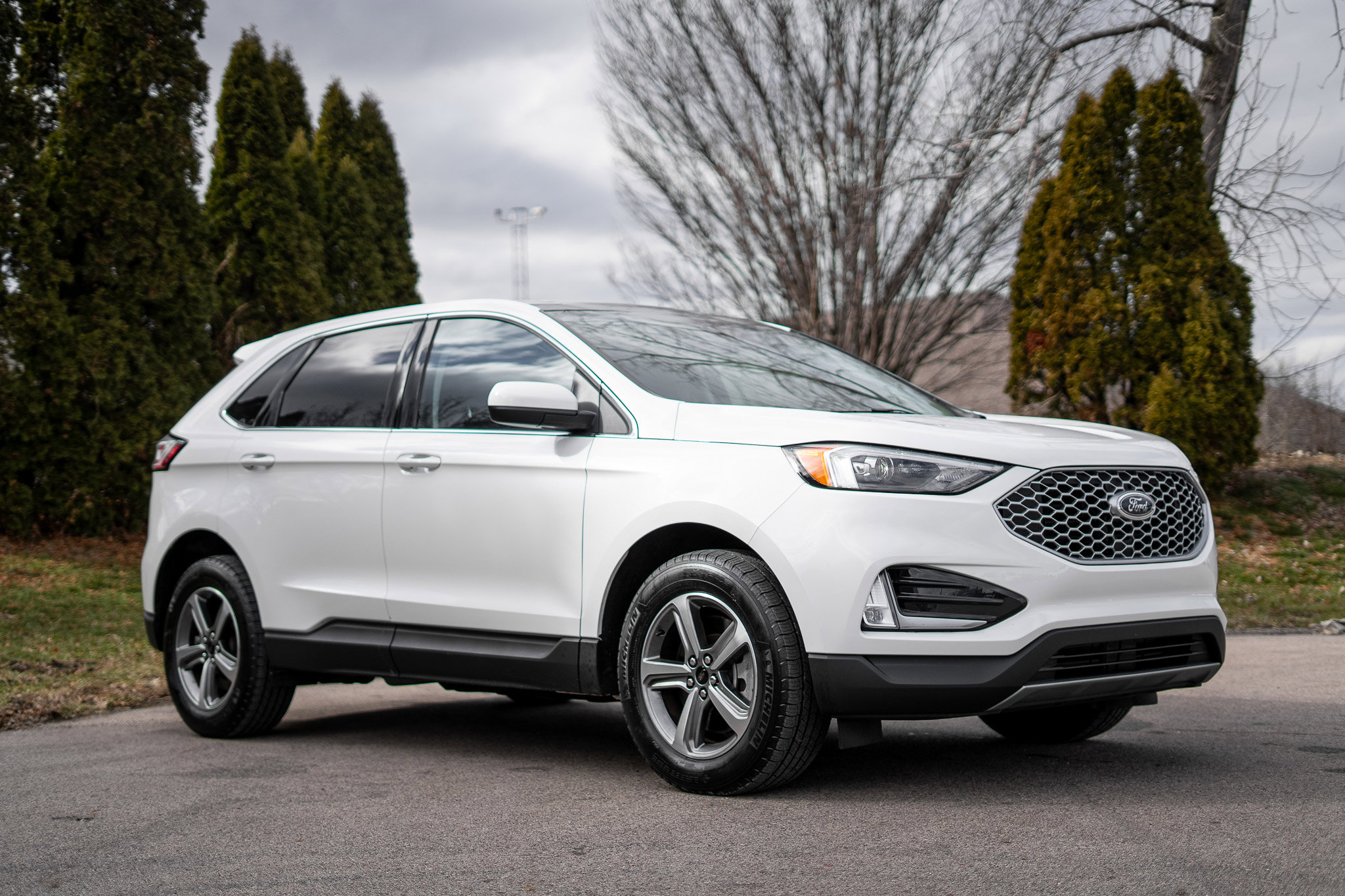 Used 2024 Ford Edge SEL w/ Convenience Package image 3