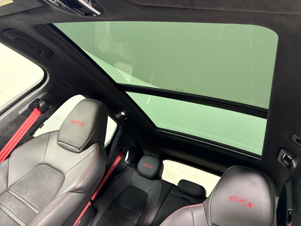 Used 2023 Porsche Cayenne GTS image 18