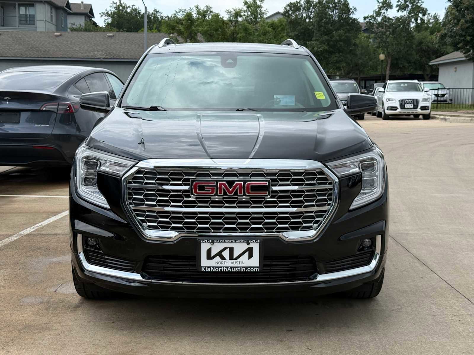 Used 2022 GMC Terrain Denali w/ LPO, Cargo Package AWD/4WD image 6