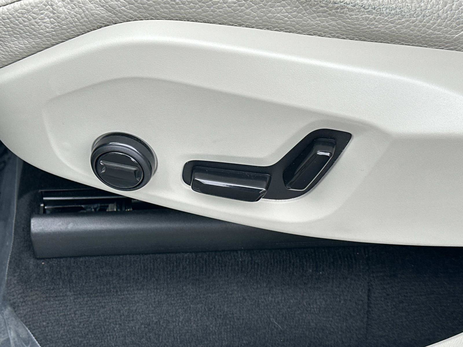 Certified 2023 Volvo XC90 B6 Plus w/ Protection Package Premier image 18