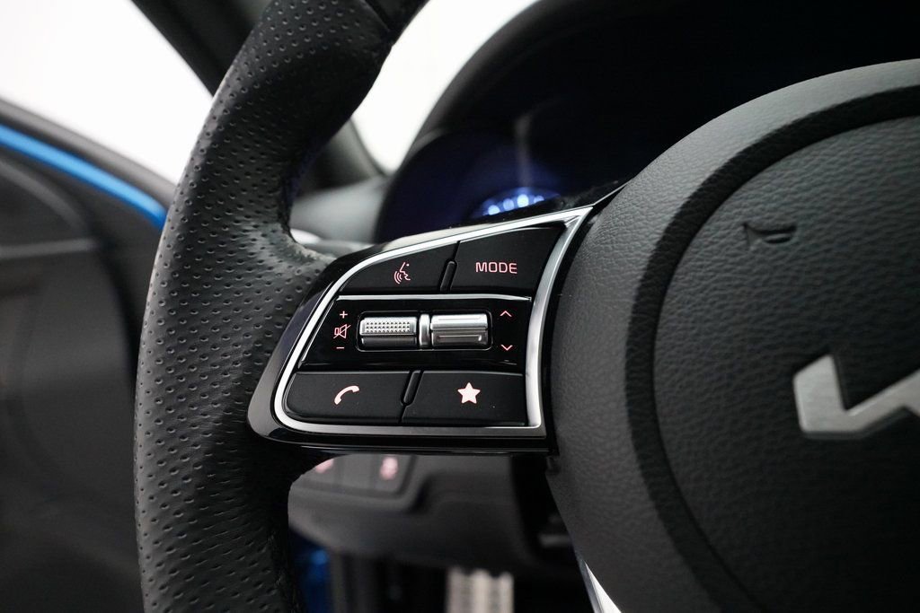 Used 2024 Kia Forte GT-Line w/ GT-Line Premium Package image 17