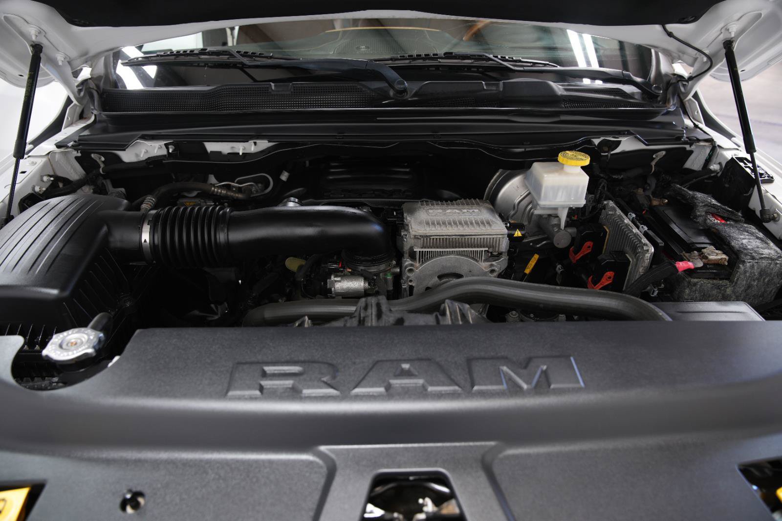 Used 2020 RAM 1500 Limited w/ Off Road Group AWD/4WD image 14
