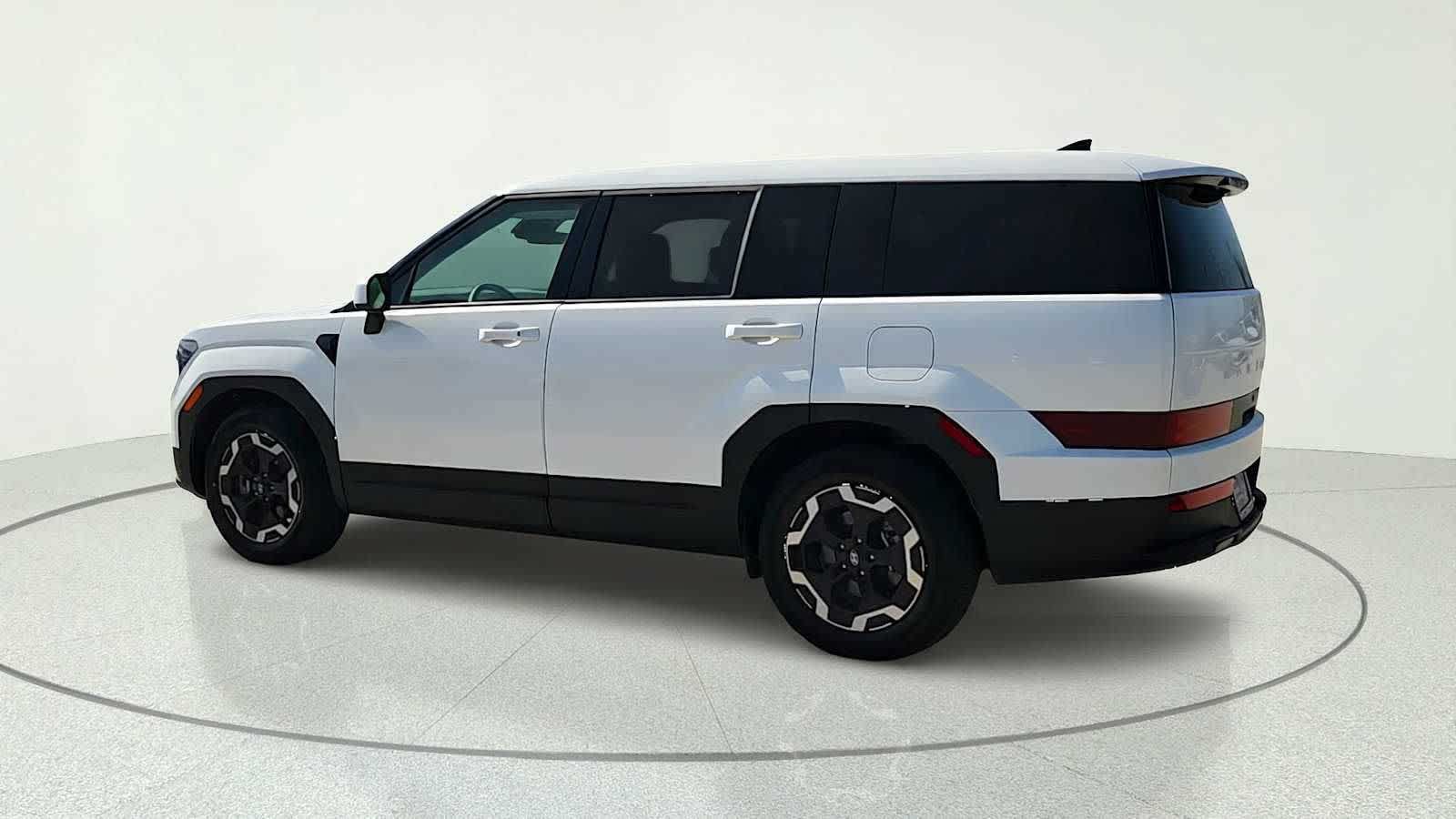 Certified 2025 Hyundai Santa Fe SE FWD image 5