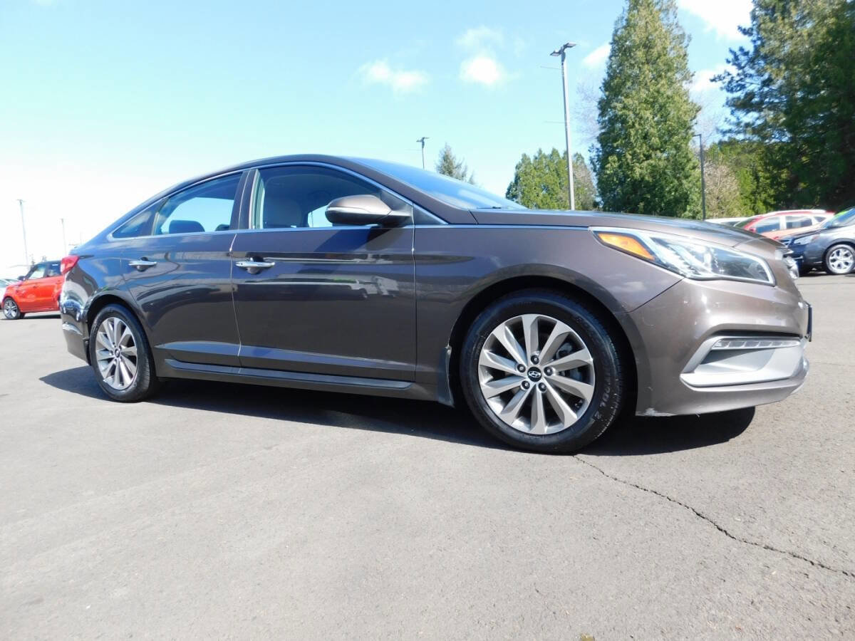Used 2015 Hyundai Sonata Sport w/ Option Group 03 FWD image 1