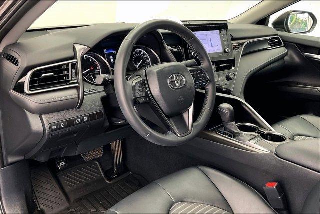 Used 2024 Toyota Camry SE image 14
