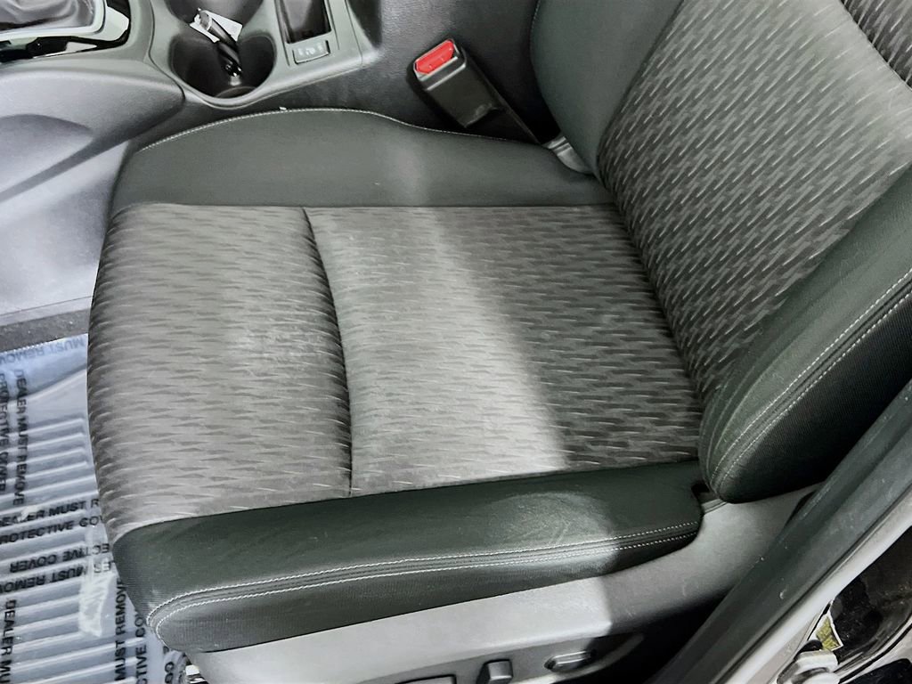 Used 2019 Nissan Rogue SV w/ Sun & Sound Touring Package image 18