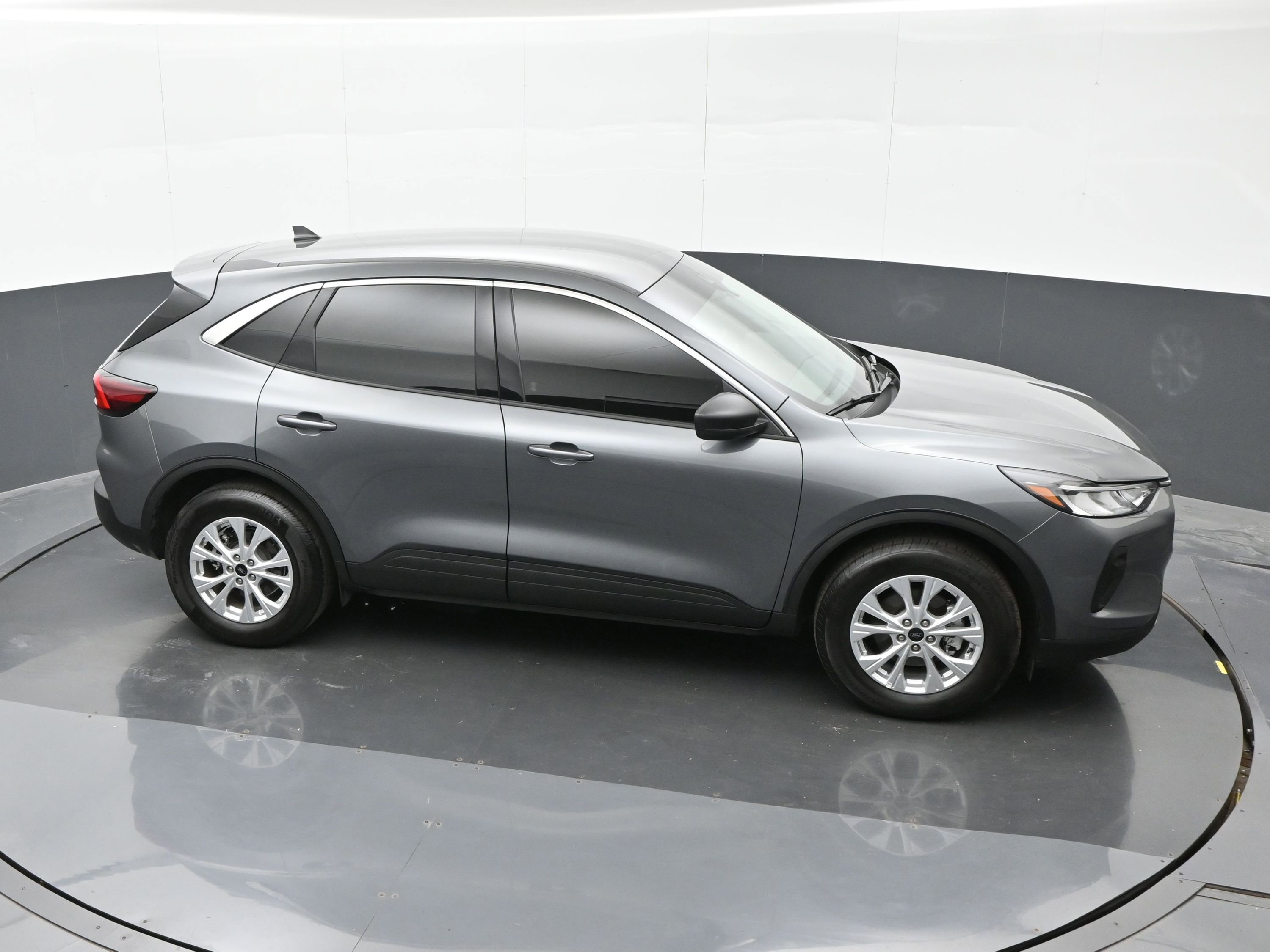 Used 2024 Ford Escape Active AWD/4WD image 39