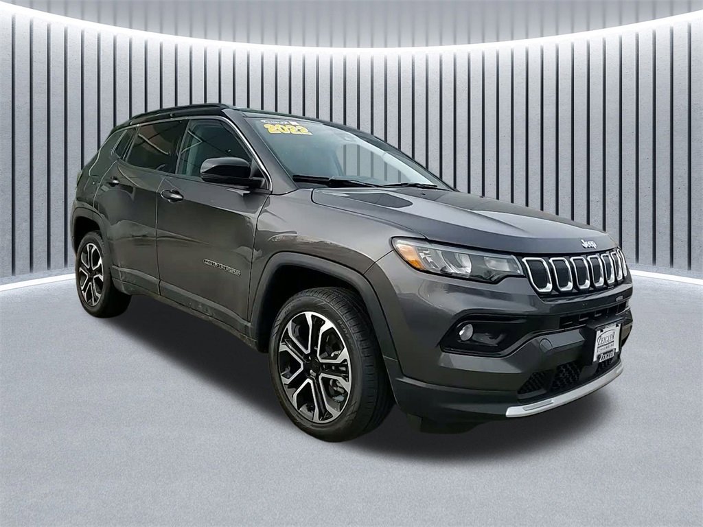 Used 2022 Jeep Compass Limited image 1