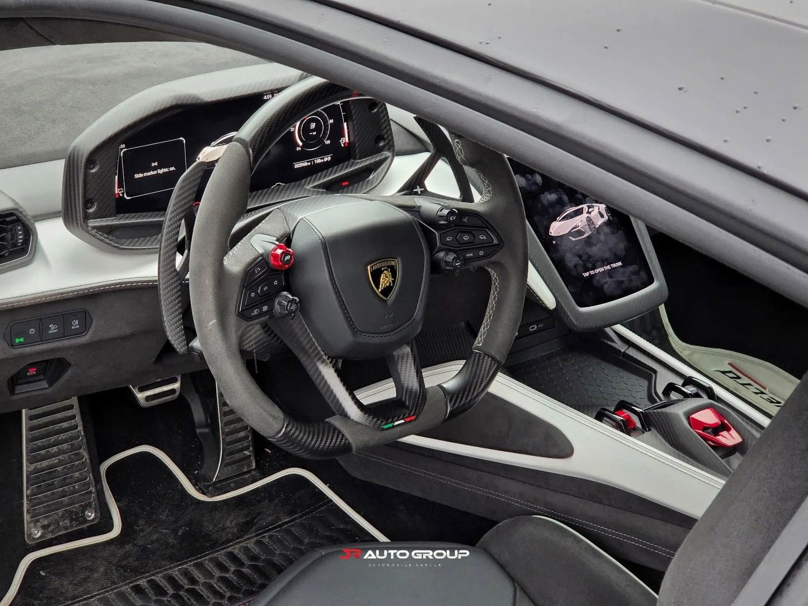 Used 2024 Lamborghini Revuelto AWD/4WD image 21