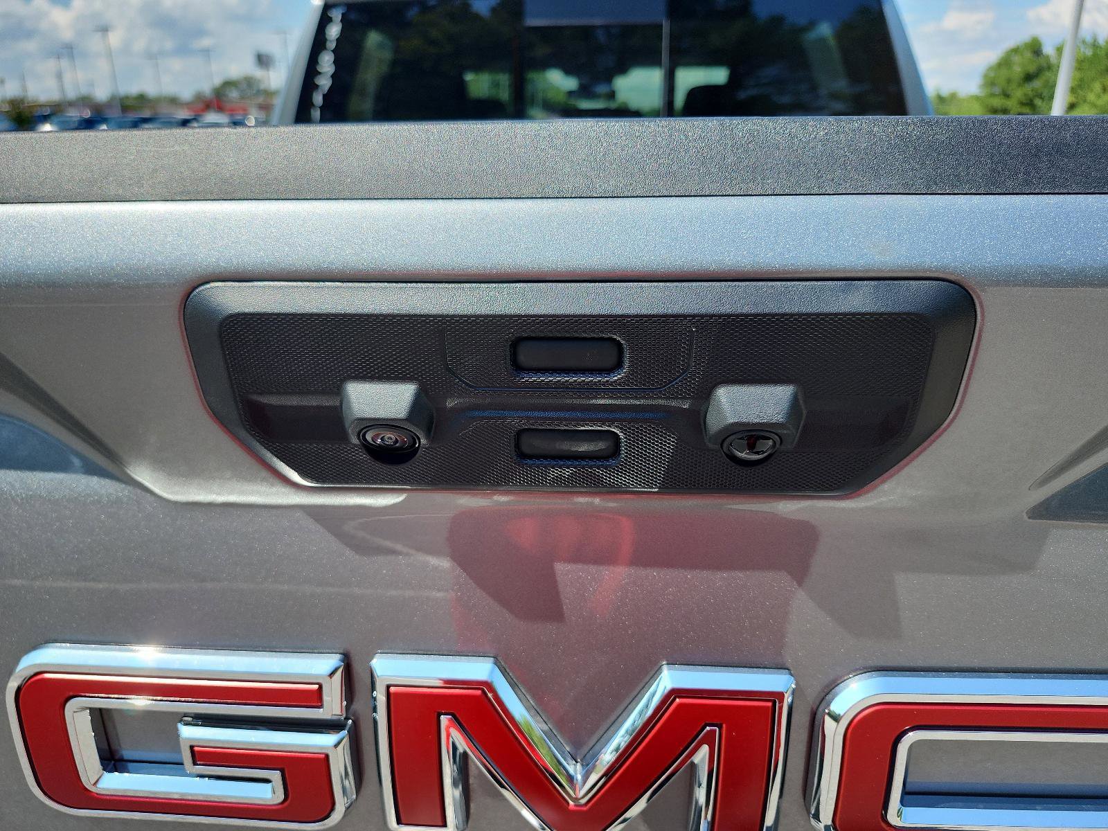 New 2026 GMC Sierra 1500 SLT w/ SLT Premium Plus Package image 9