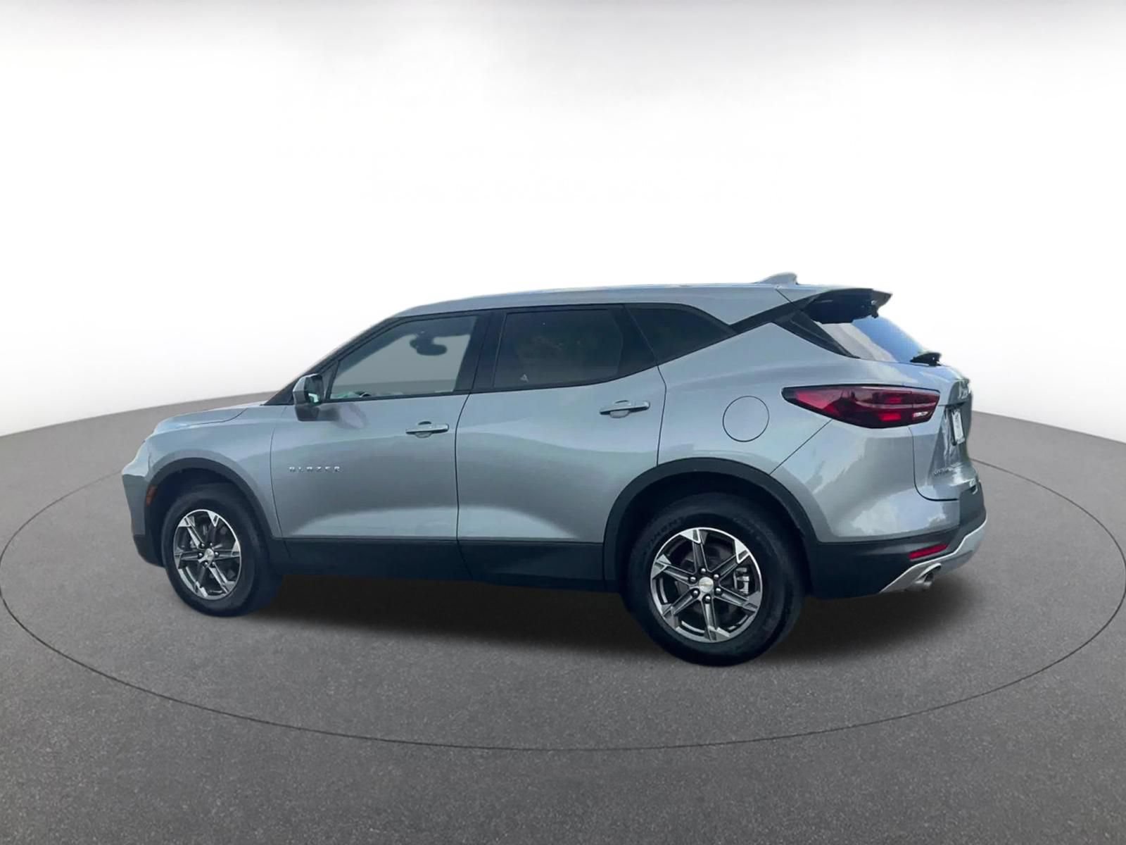 Used 2025 Chevrolet Blazer LT FWD image 10
