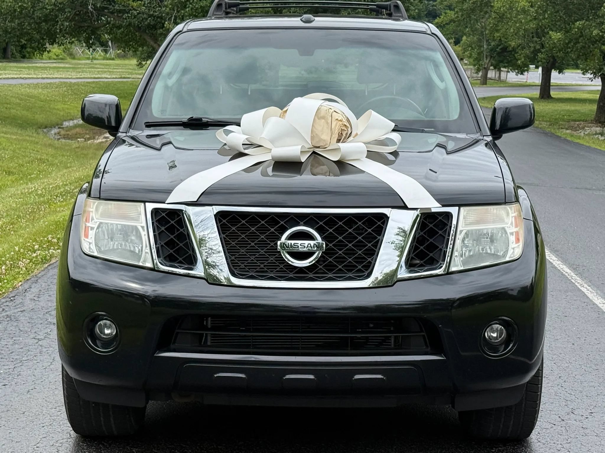 Used 2008 Nissan Pathfinder SE w/ Leather Pkg AWD/4WD image 2