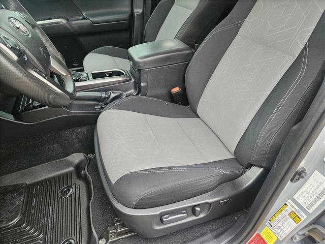 Used 2021 Toyota Tacoma TRD Off-Road image 15