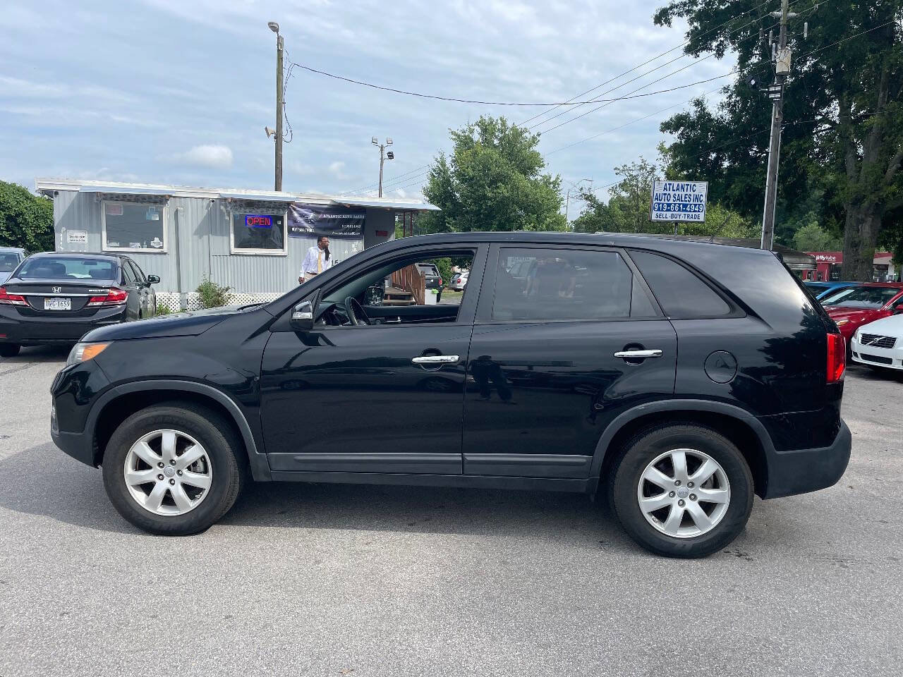 Used 2013 Kia Sorento LX w/ Value Pkg image 5