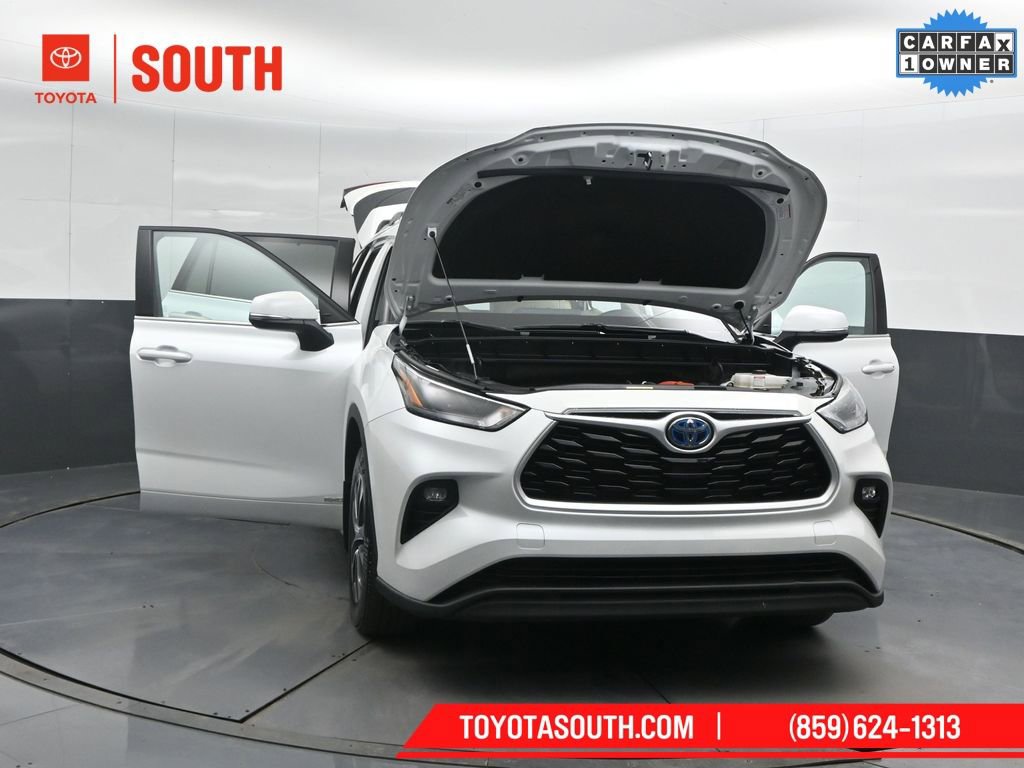 Used 2022 Toyota Highlander XLE image 65