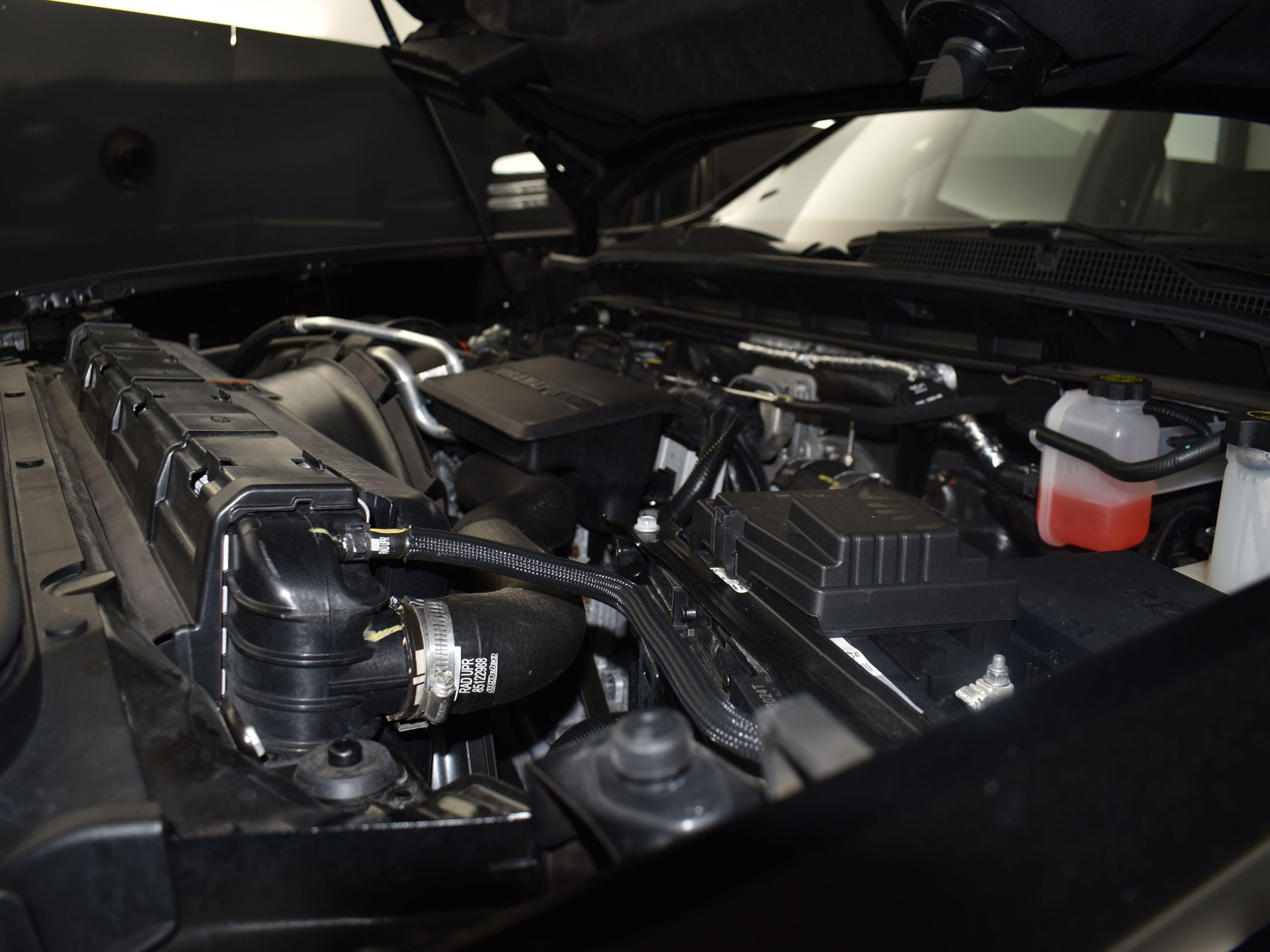 Used 2025 Chevrolet Silverado 2500 High Country w/ High Country Premium Package image 9