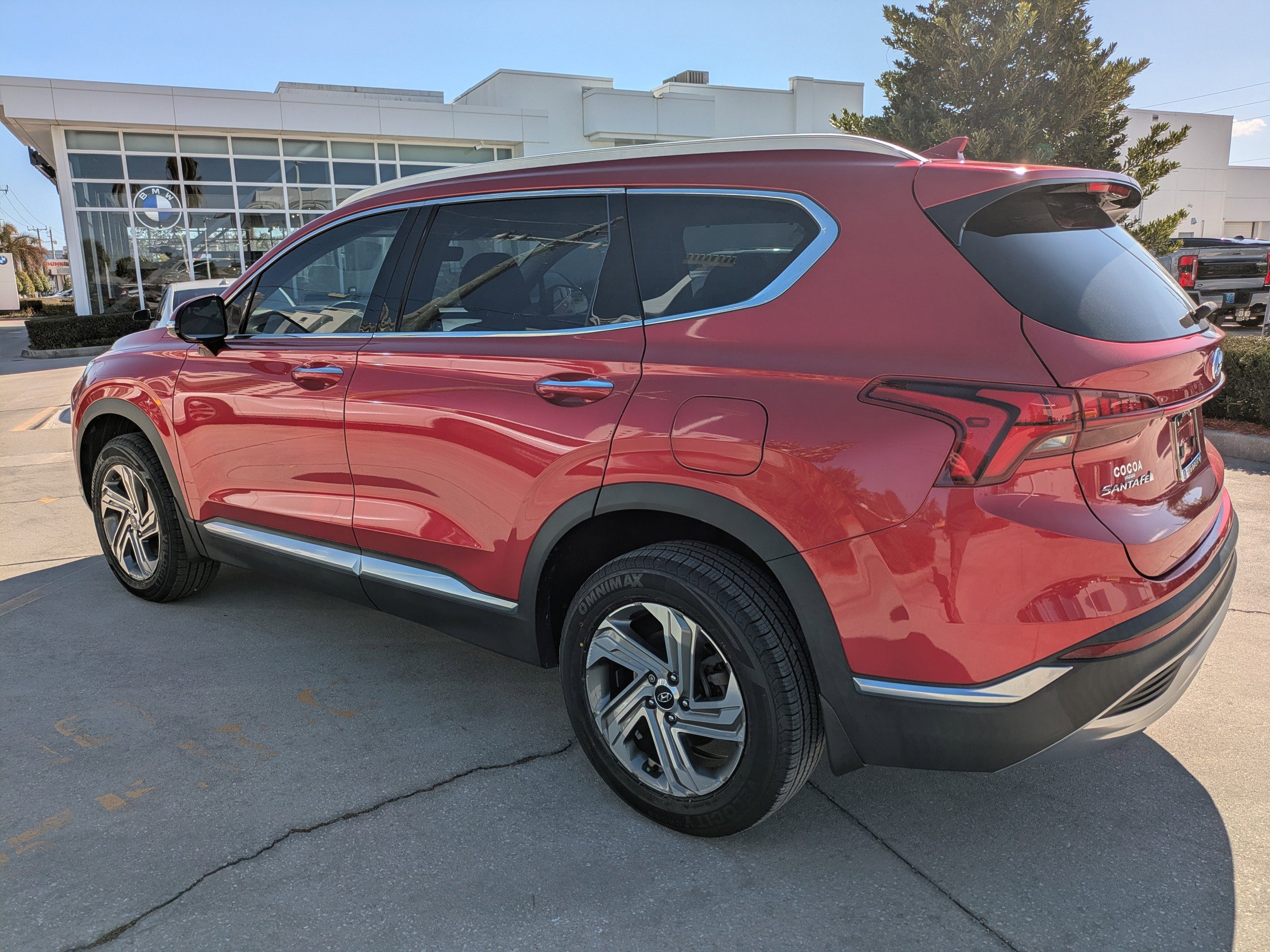 Used 2021 Hyundai Santa Fe SEL w/ Convenience Package image 6