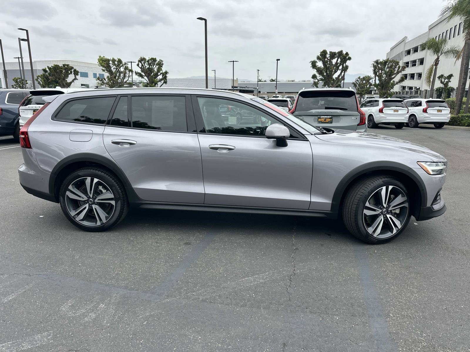 Certified 2026 Volvo V60 B5 Cross Country Plus w/ Climate Package image 3