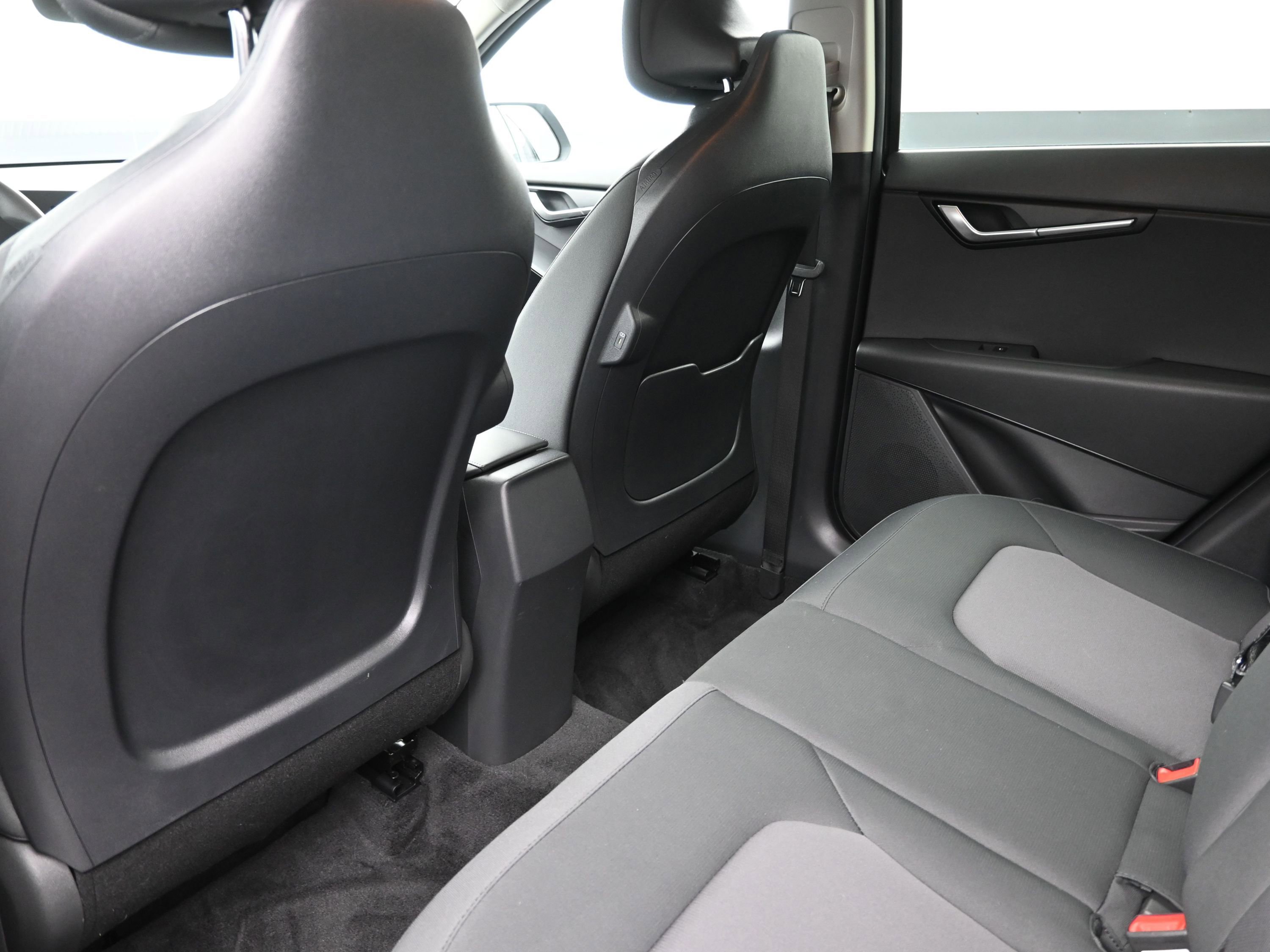 Used 2024 Kia Niro LX image 21