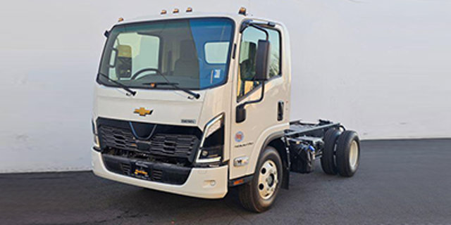 New 2025 Chevrolet Low Cab Forward 4500 XD RWD image 2