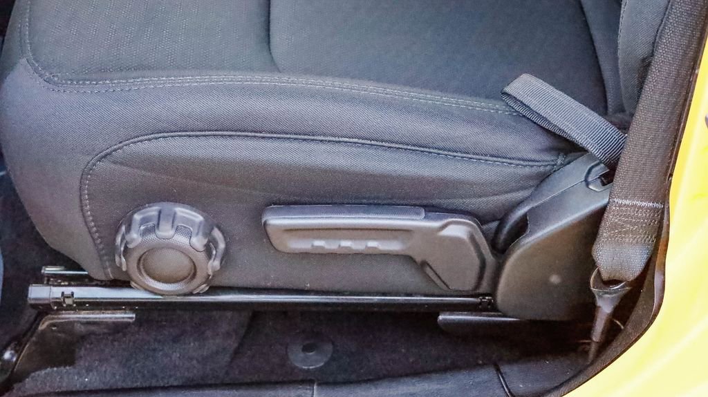 Used 2021 Jeep Wrangler Unlimited Sport image 26