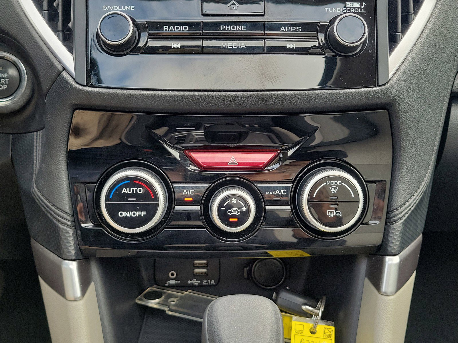 Used 2020 Subaru Forester Premium AWD/4WD image 32