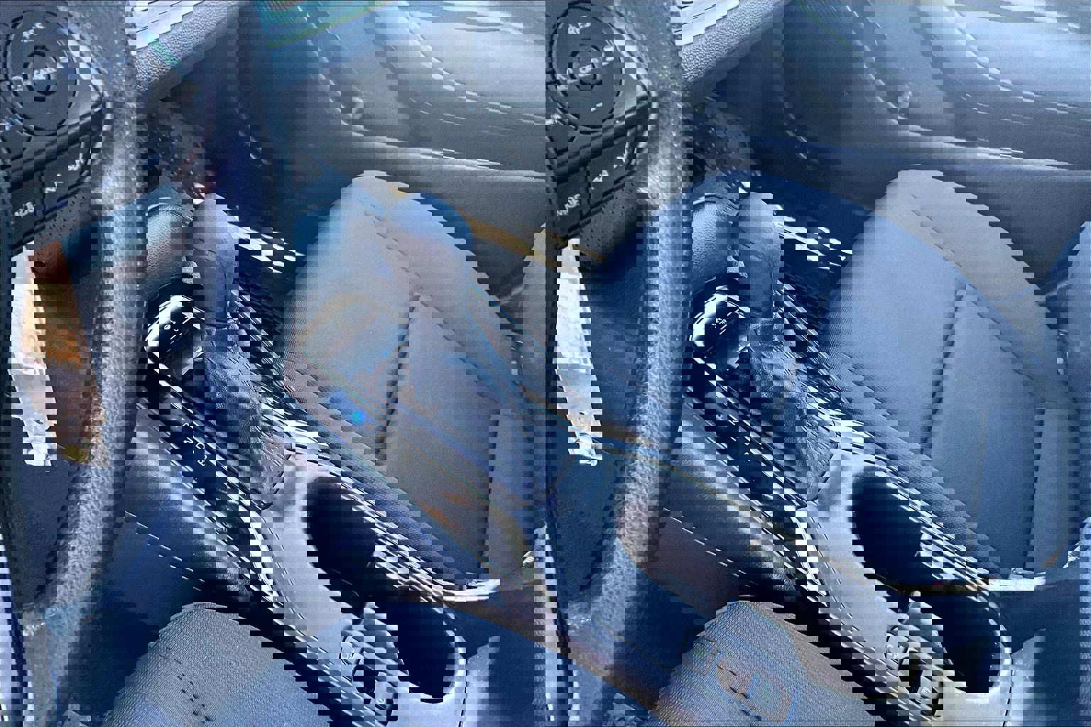 Used 2023 Toyota Corolla LE image 16