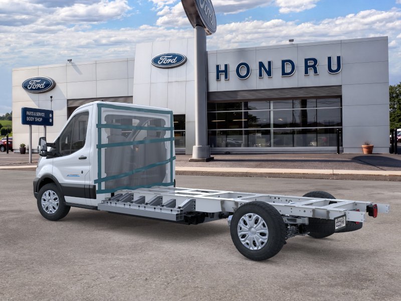 New 2025 Ford E-Transit RWD image 25