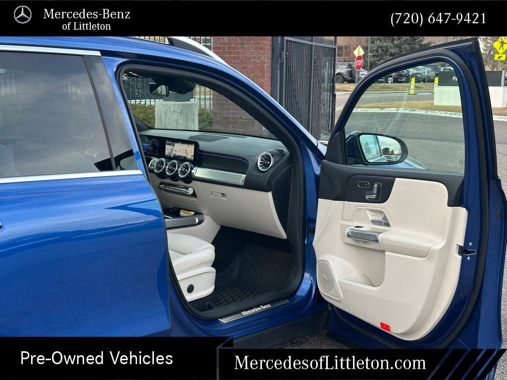 Certified 2025 Mercedes-Benz GLB 250 4MATIC image 30