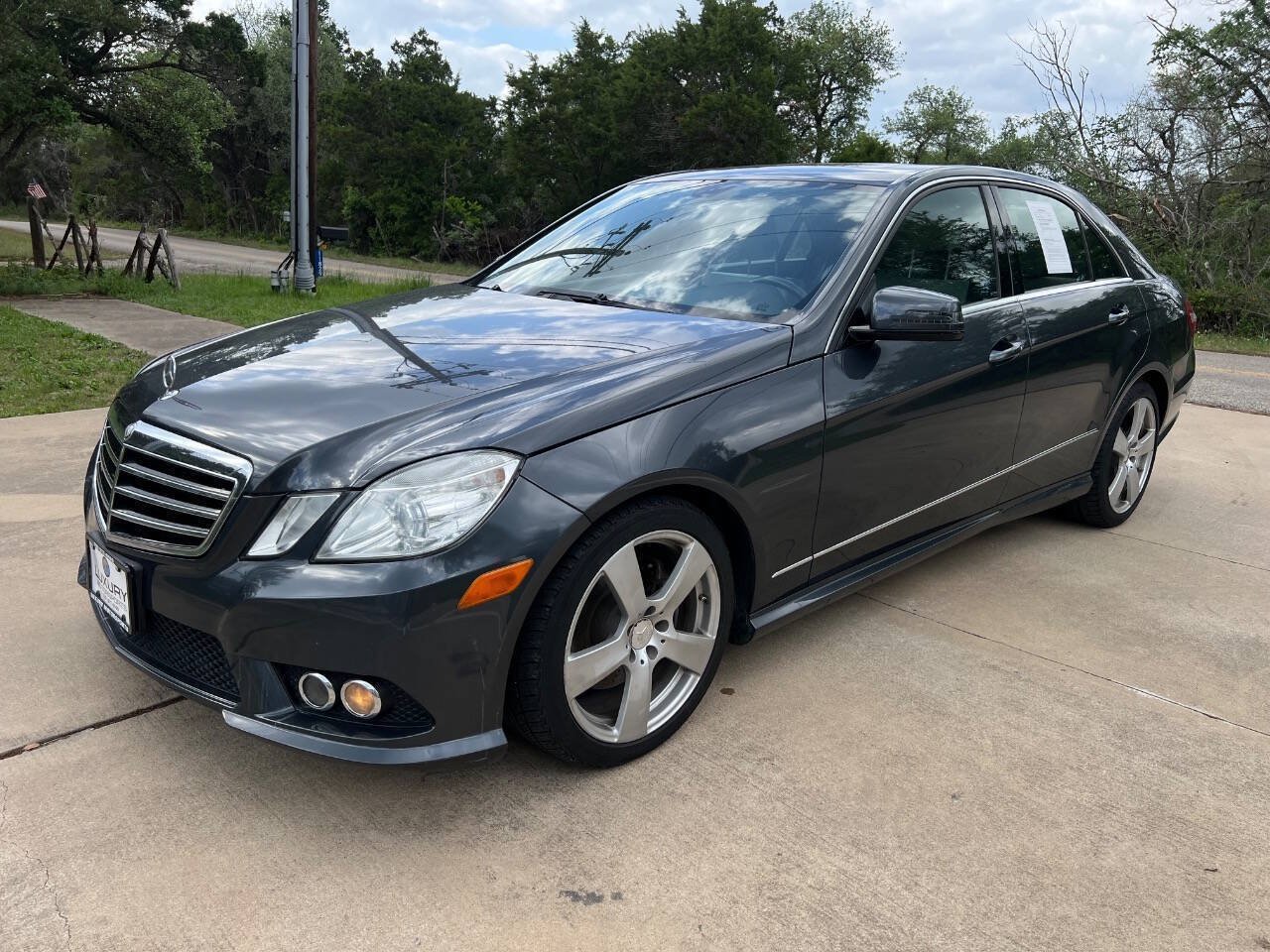 Used 2010 Mercedes-Benz E 350 Sedan image 5