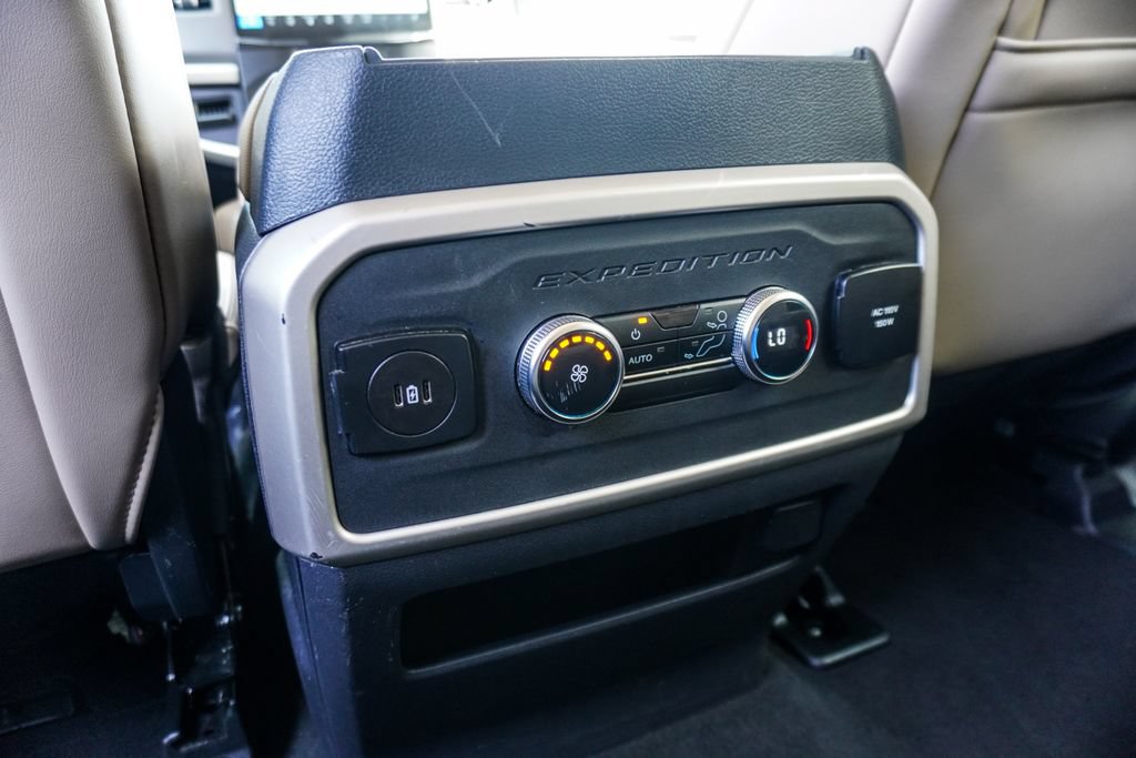 Used 2024 Ford Expedition Max XLT AWD/4WD image 11