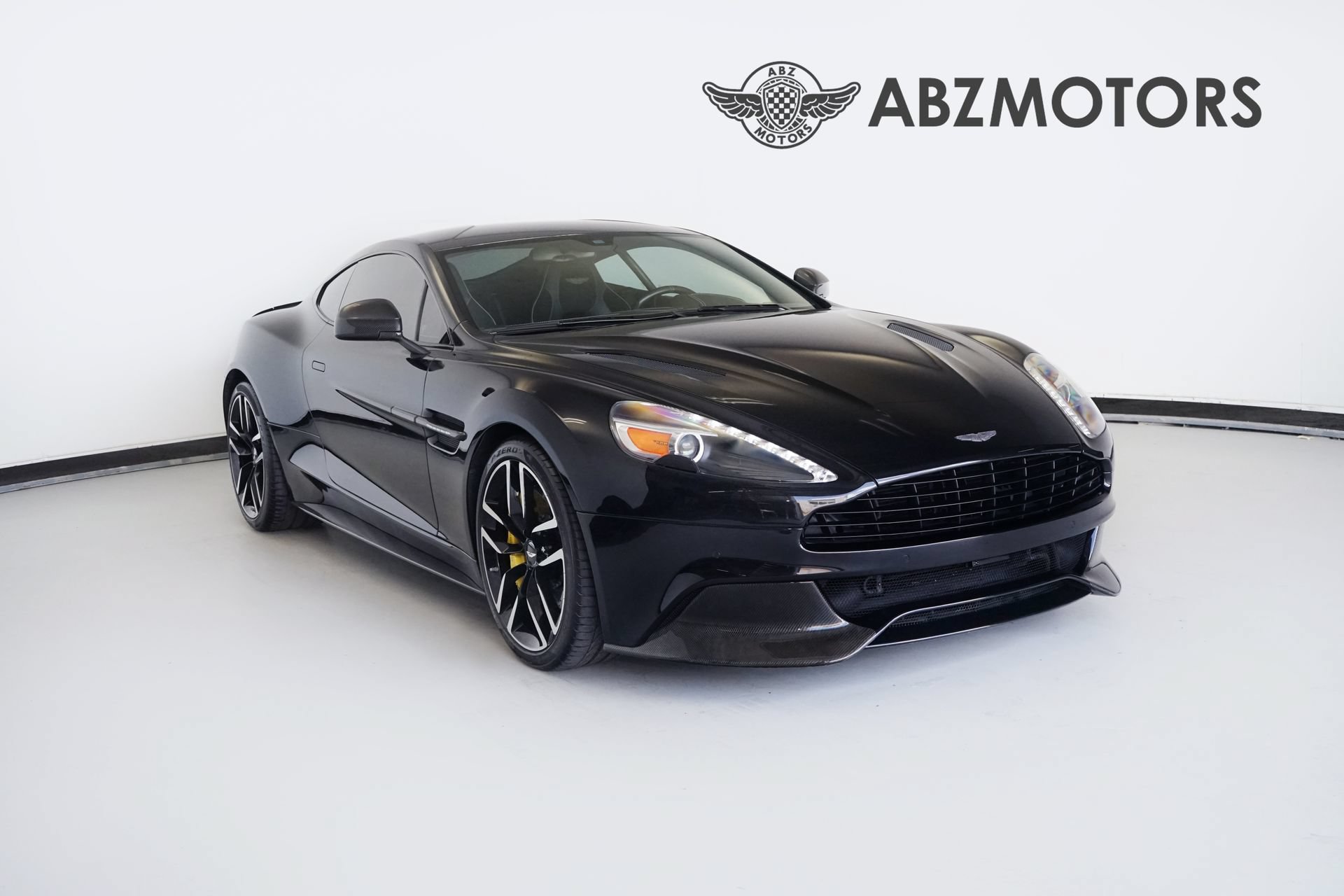 Used 2015 Aston Martin Vanquish Coupe RWD image 1
