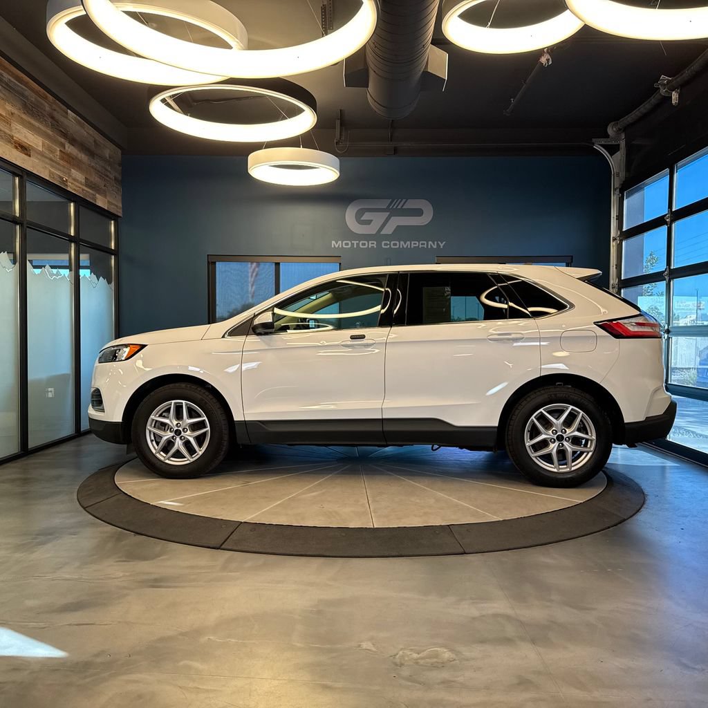 Used 2024 Ford Edge SEL AWD/4WD image 6