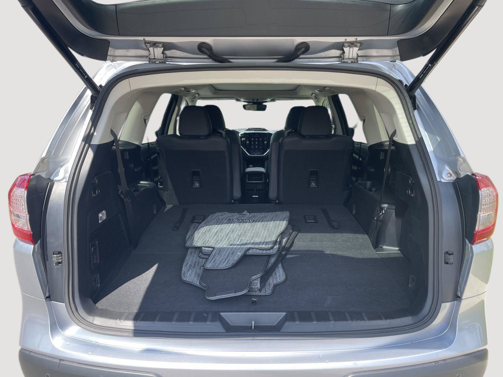 Certified 2023 Subaru Ascent Limited w/ Technology Package AWD/4WD image 8