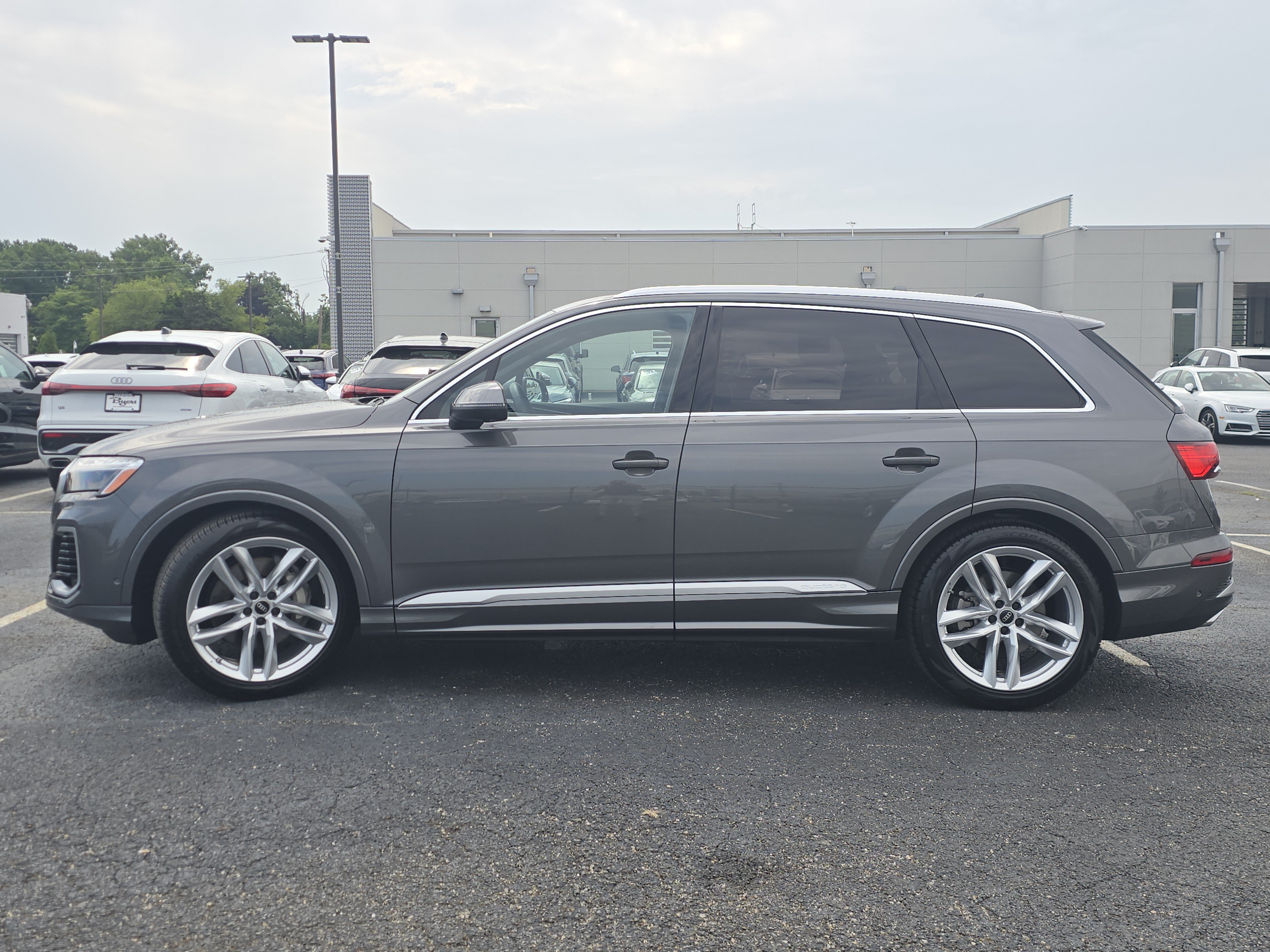 Certified 2025 Audi Q7 3.0T Premium Plus w/ Premium Plus Package AWD/4WD image 4