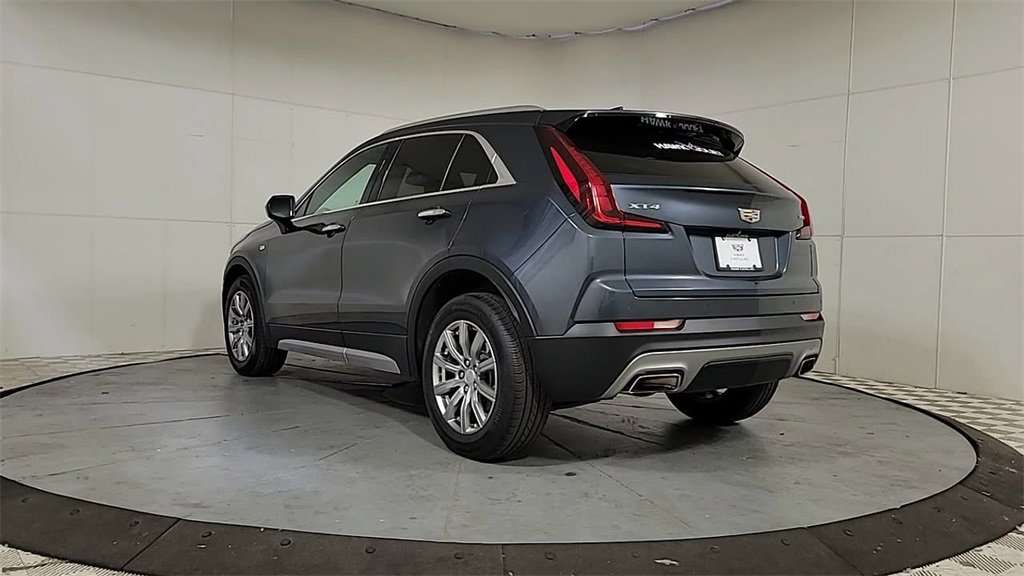 Certified 2020 Cadillac XT4 Premium Luxury w/ Cold Weather Package image 6
