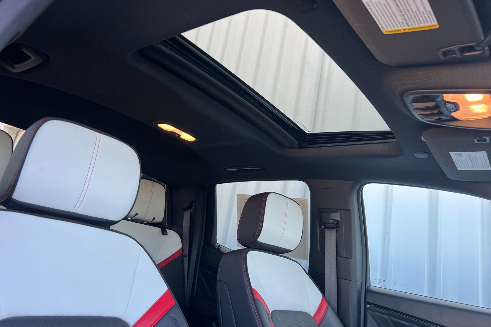 Used 2024 GMC Canyon AT4X AWD/4WD image 13