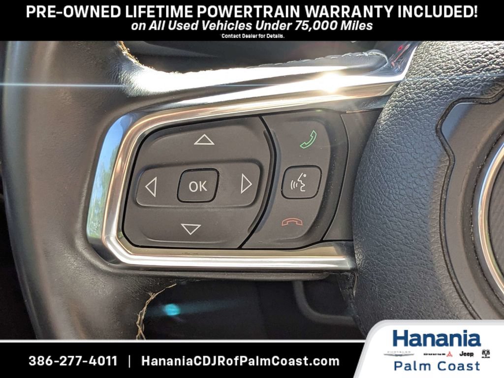 Used 2018 Jeep Wrangler Unlimited Sahara w/ Uconnect 4C Nav & Sound Group AWD/4WD image 26