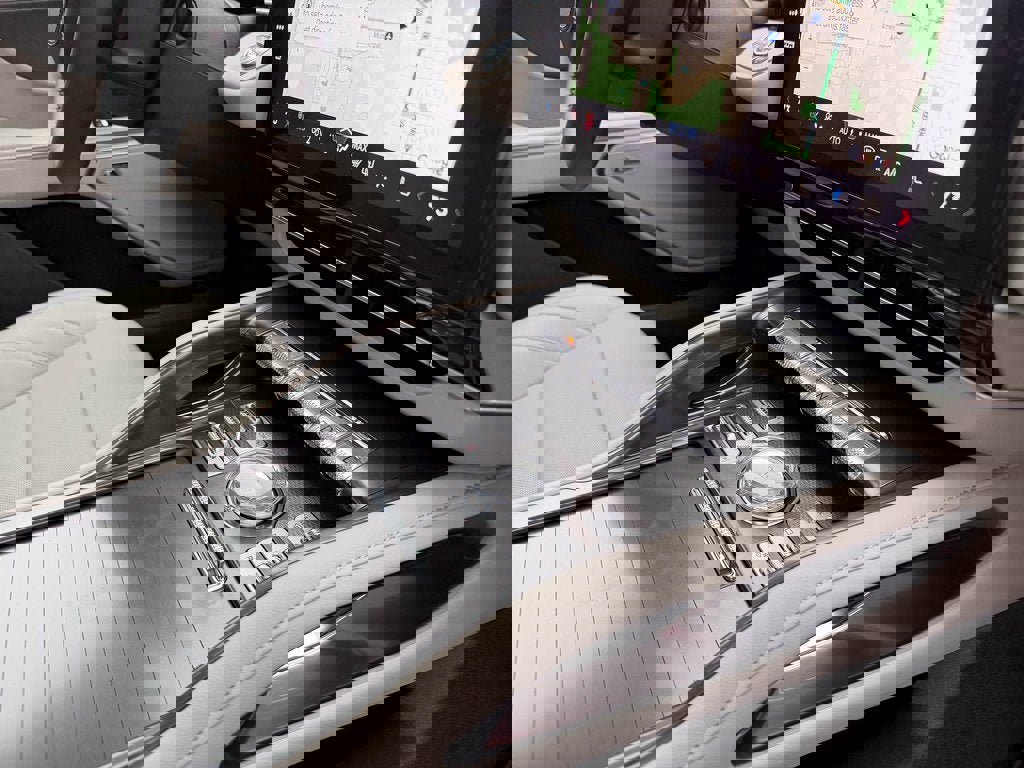 New 2026 Lincoln Nautilus Premier w/ Equipment Group 102A image 26